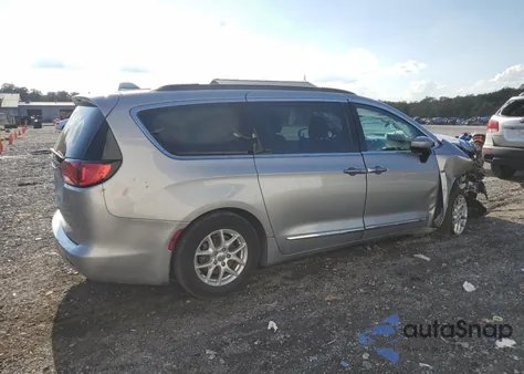 2020 Chrysler Voyager Lxi z USA, uszkodzony, nr VIN 2C4RC1DG9LR264601